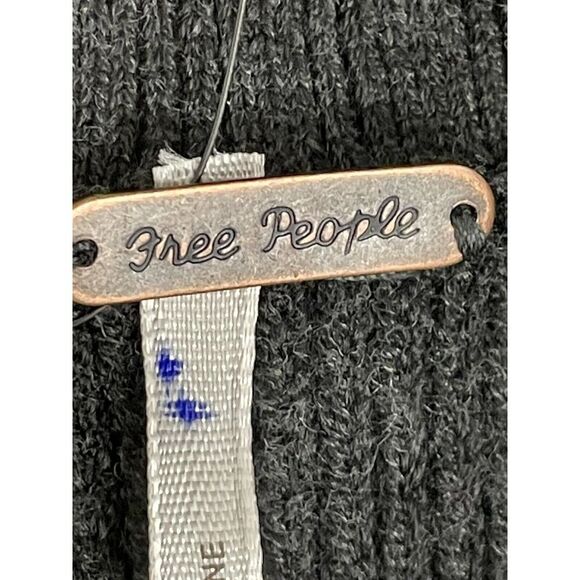 Free People East Side Oversized V-neck  Cardigan - Picture 11 of 12